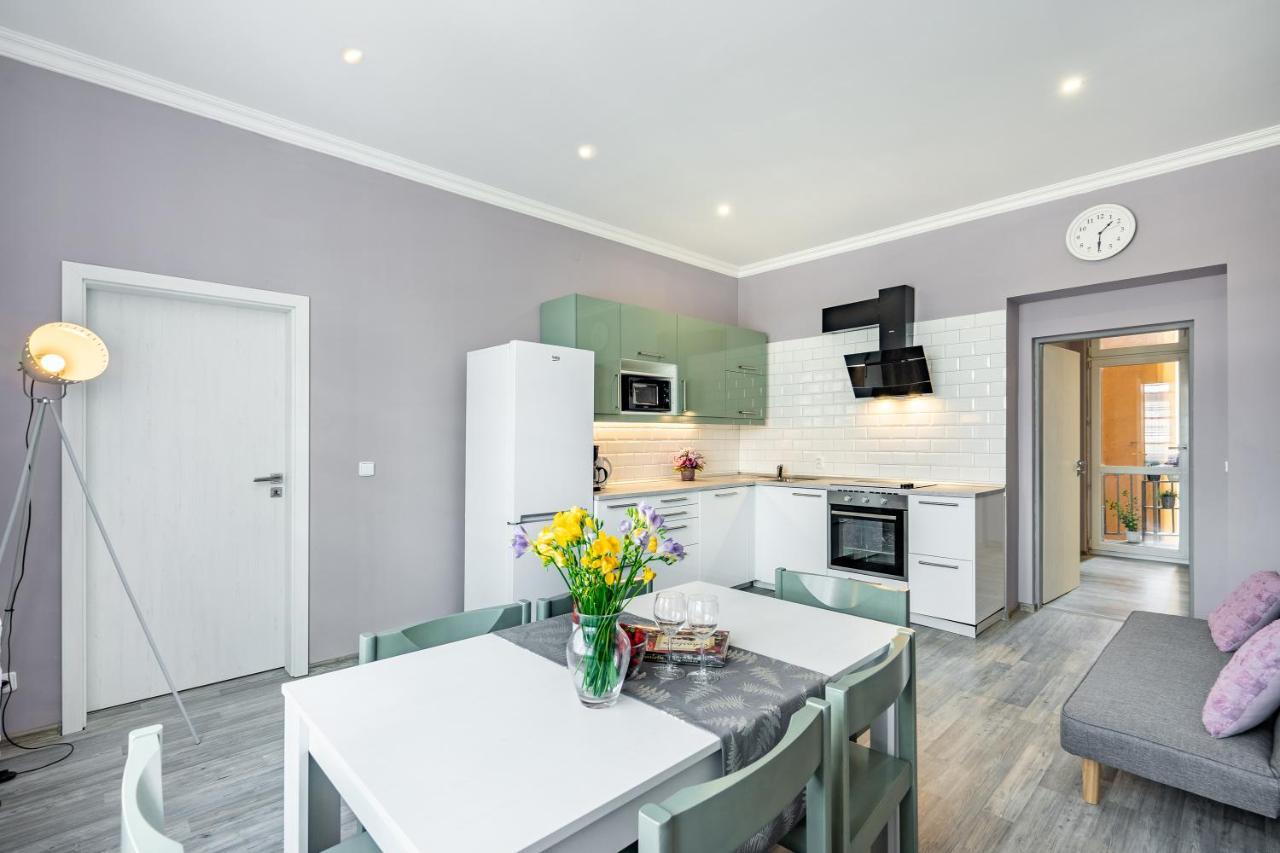 Apartment Happy Family Karlovy Vary Extérieur photo