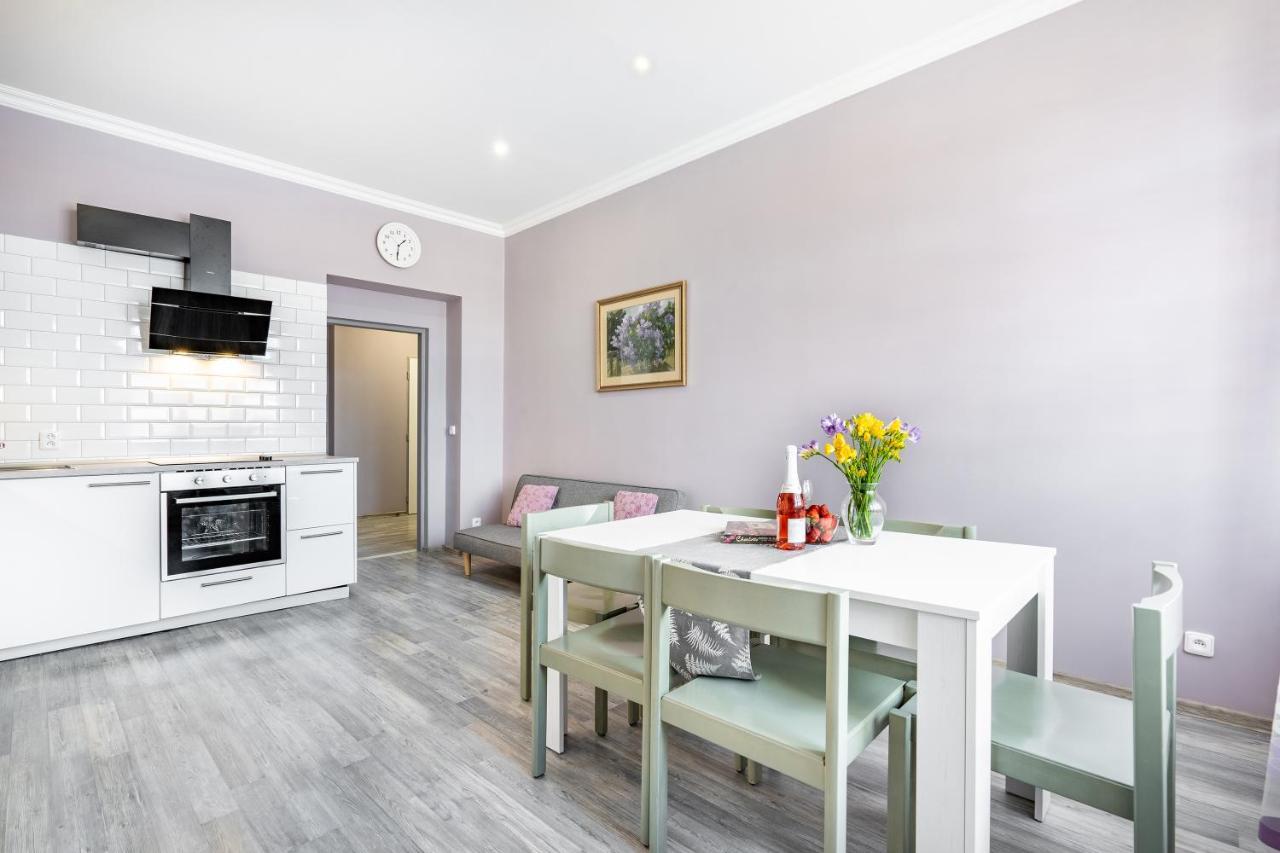 Apartment Happy Family Karlovy Vary Extérieur photo