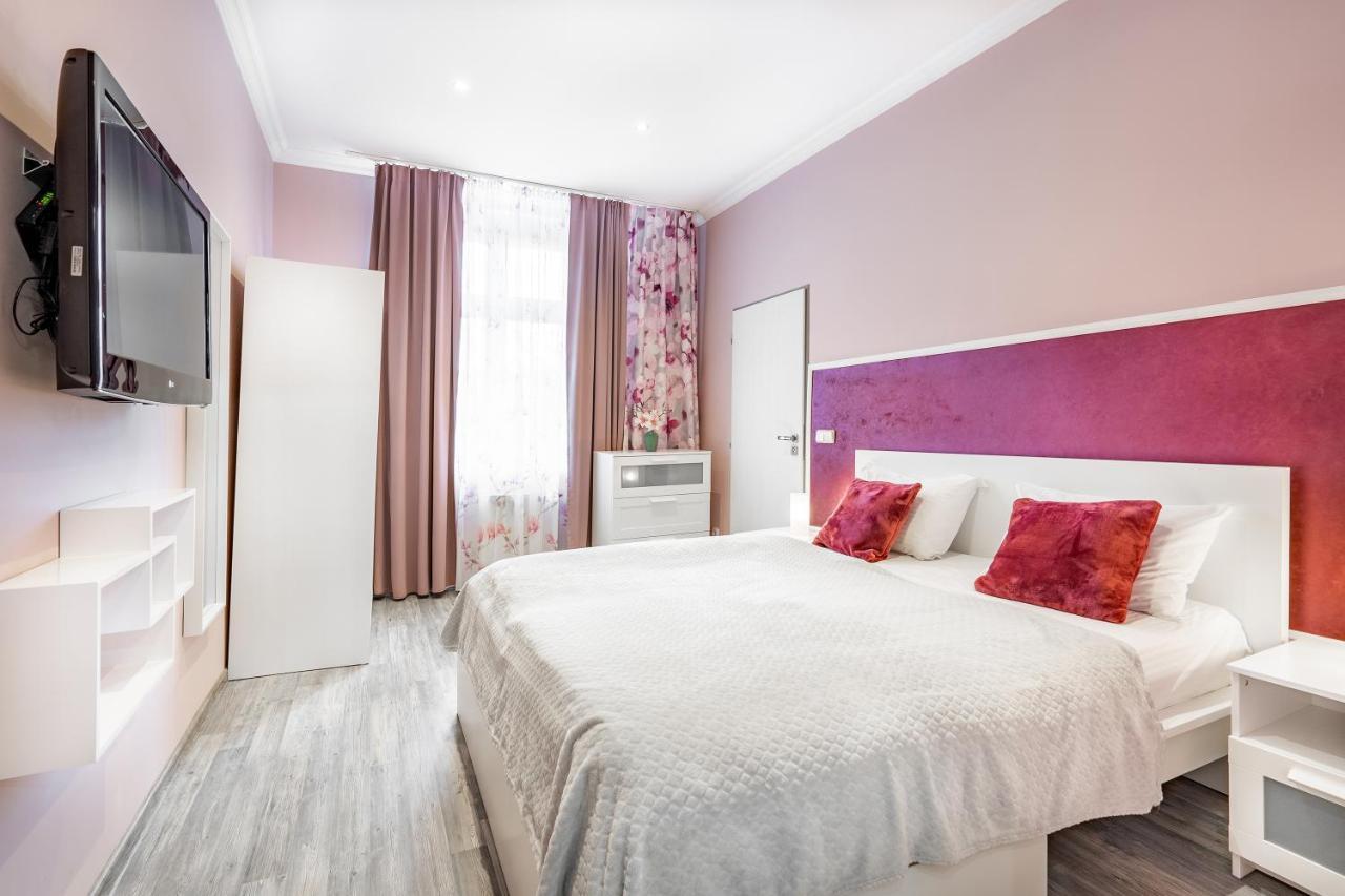 Apartment Happy Family Karlovy Vary Extérieur photo