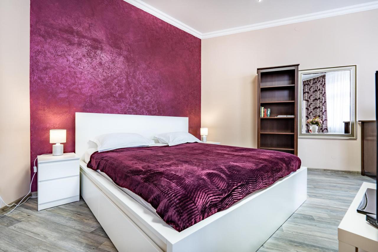 Apartment Happy Family Karlovy Vary Extérieur photo